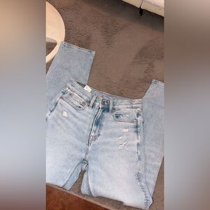 NEW!  AE jeans